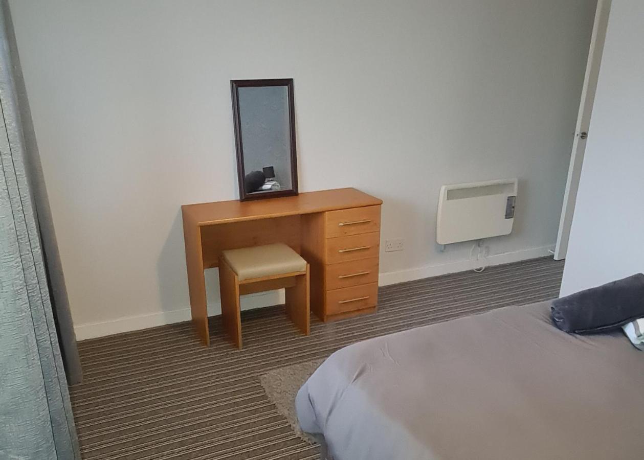 Beautiful 2-Bed Apartment In Campbeltown Bagian luar foto