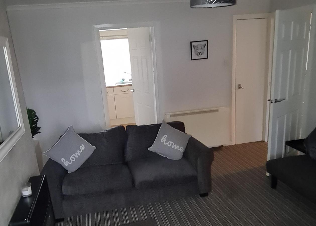 Beautiful 2-Bed Apartment In Campbeltown Bagian luar foto
